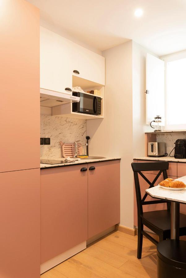 La Lirosane, 3 Studios, 3,7km Du Zoo, Centre-ville Appartement *