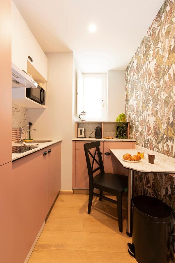 Apartment La Lirosane, 3 Studios, 3,7km Du Zoo, Centre-ville *