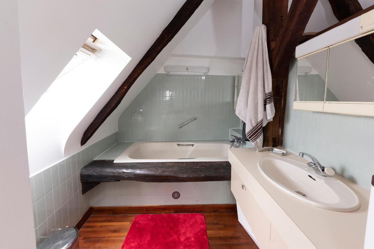 Appartement La Lirosane, 3 Studios, 3,7km Du Zoo, Centre-ville *